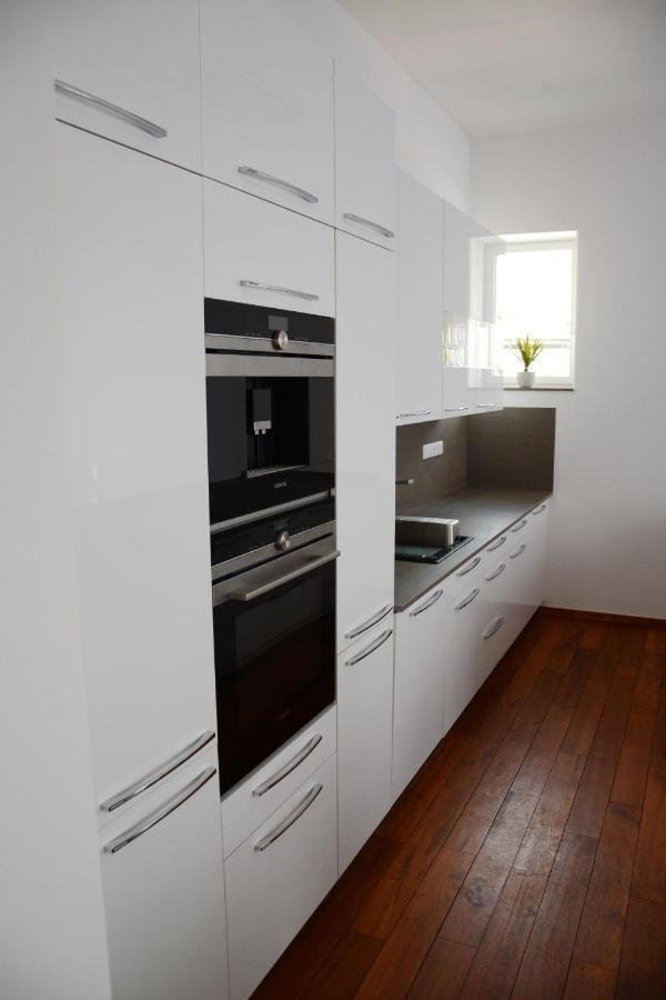Premium Apartment Near Banska Bystrica Square With Two Big Bedrooms Exteriér fotografie